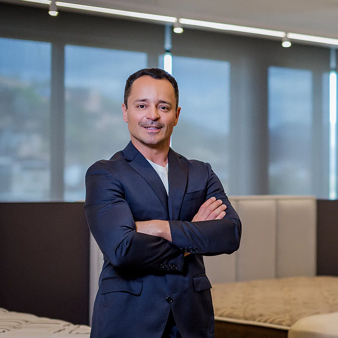 Tiago Temponi, Indústria de Colchões Polar